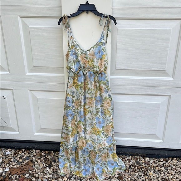august sky Dresses & Skirts - August Sky Floral Dress
